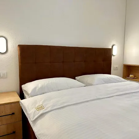 Ris Τζαχορίνα