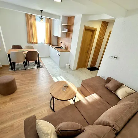 Apartment Ris