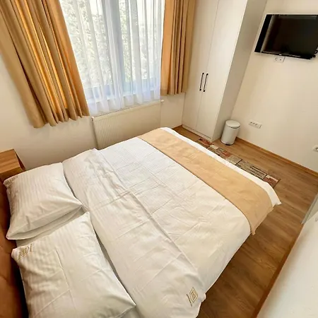 Apartment Ris
