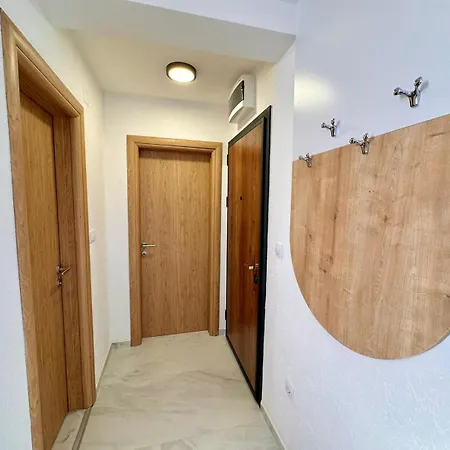 Ris Apartment